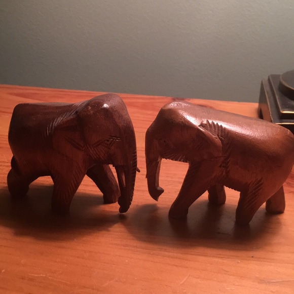 Wooden Hand-Craft Elephants Pair - Picture 2 of 2